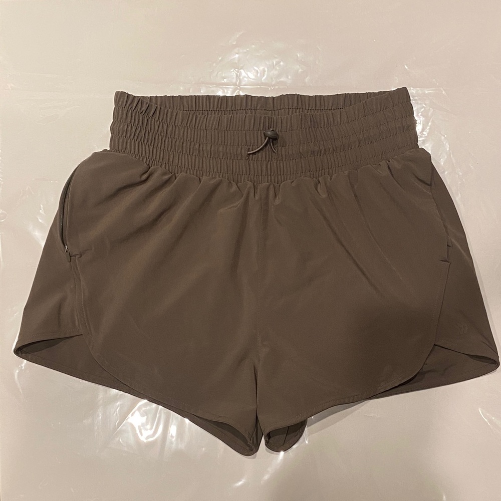 Women's Active Light Mid-Rise Short